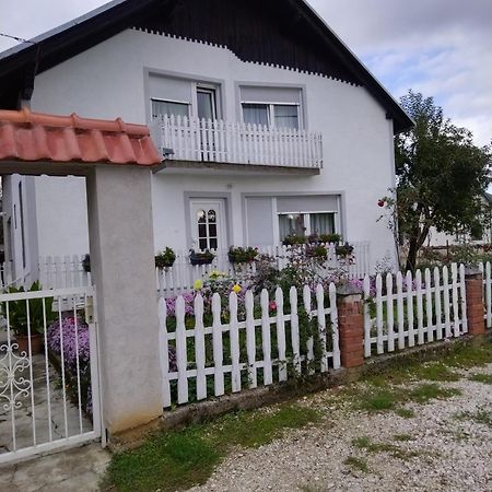 Hotel Sobe Za Nocenje Gospić Zewnętrze zdjęcie