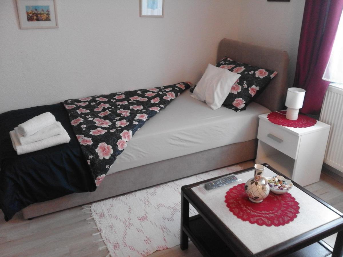 Hotel Sobe Za Nocenje Gospić Zewnętrze zdjęcie